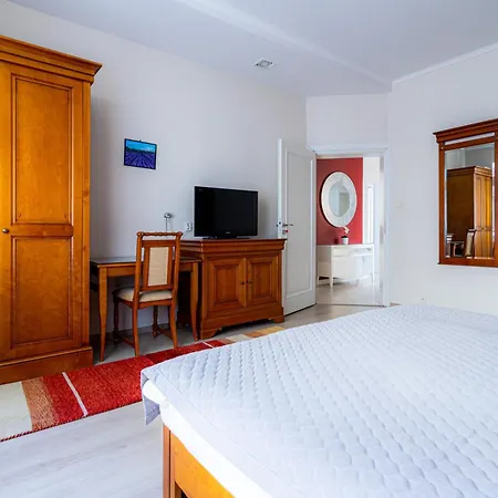 Victus Family Apartment Close To The Beach By Noclegi Renters-3